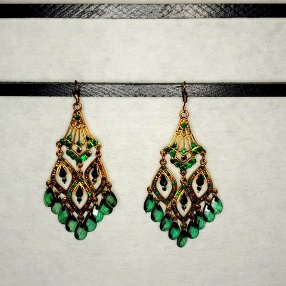 Fashionable Bohemian Emerald-Green Colored Chandelier Statement Earrings!